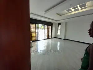 Furnished 6bdrm Mansion in Muyenga, Makindye for Sale