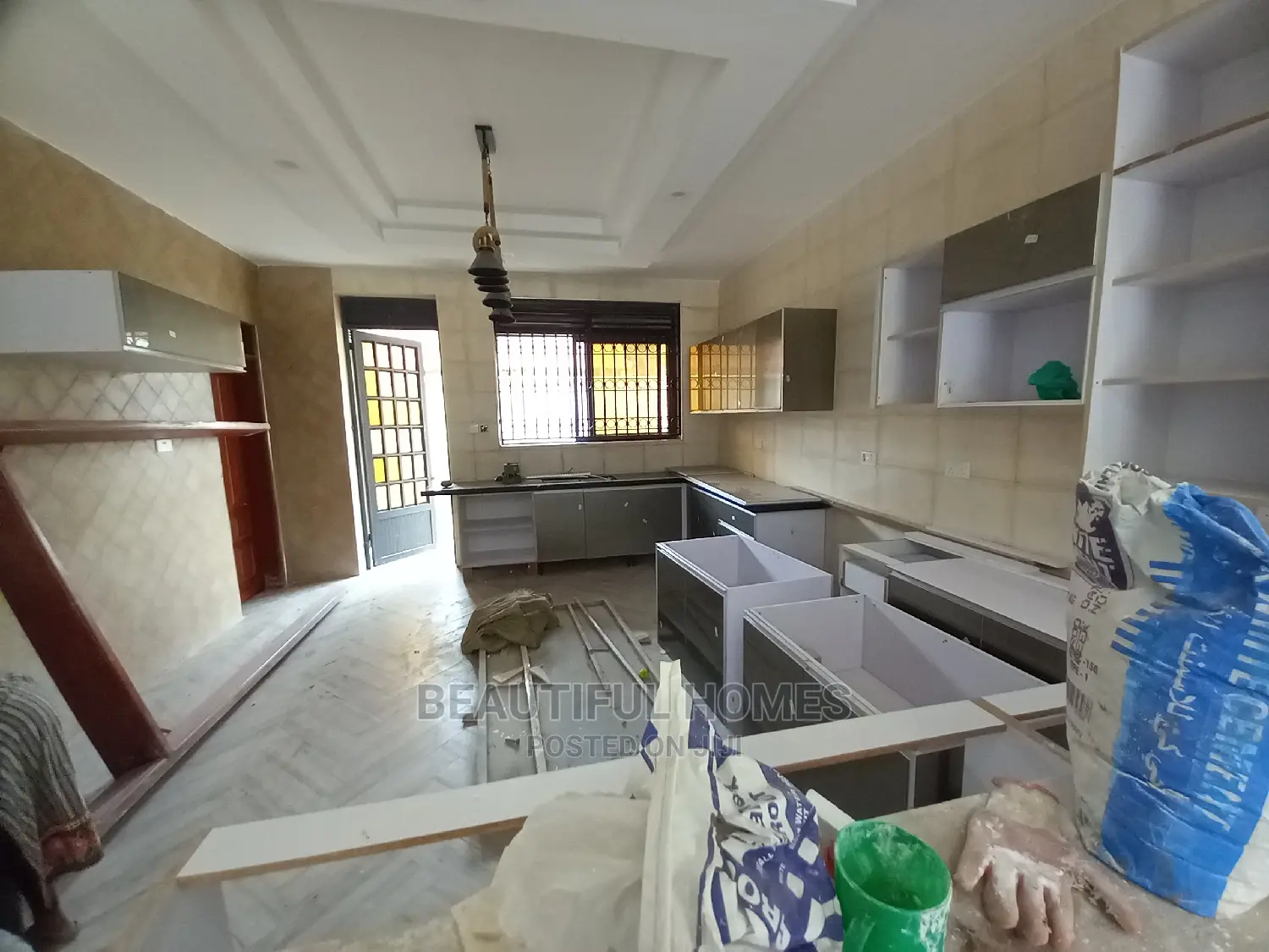 Furnished 6bdrm Mansion in Muyenga, Central Division for Sale