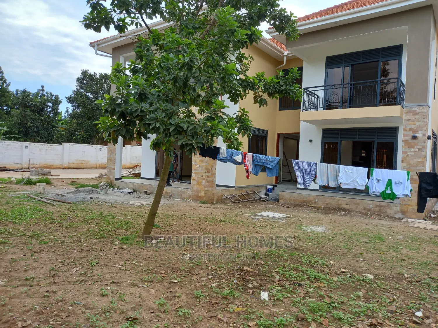 Furnished 6bdrm Mansion in Muyenga, Makindye for Sale