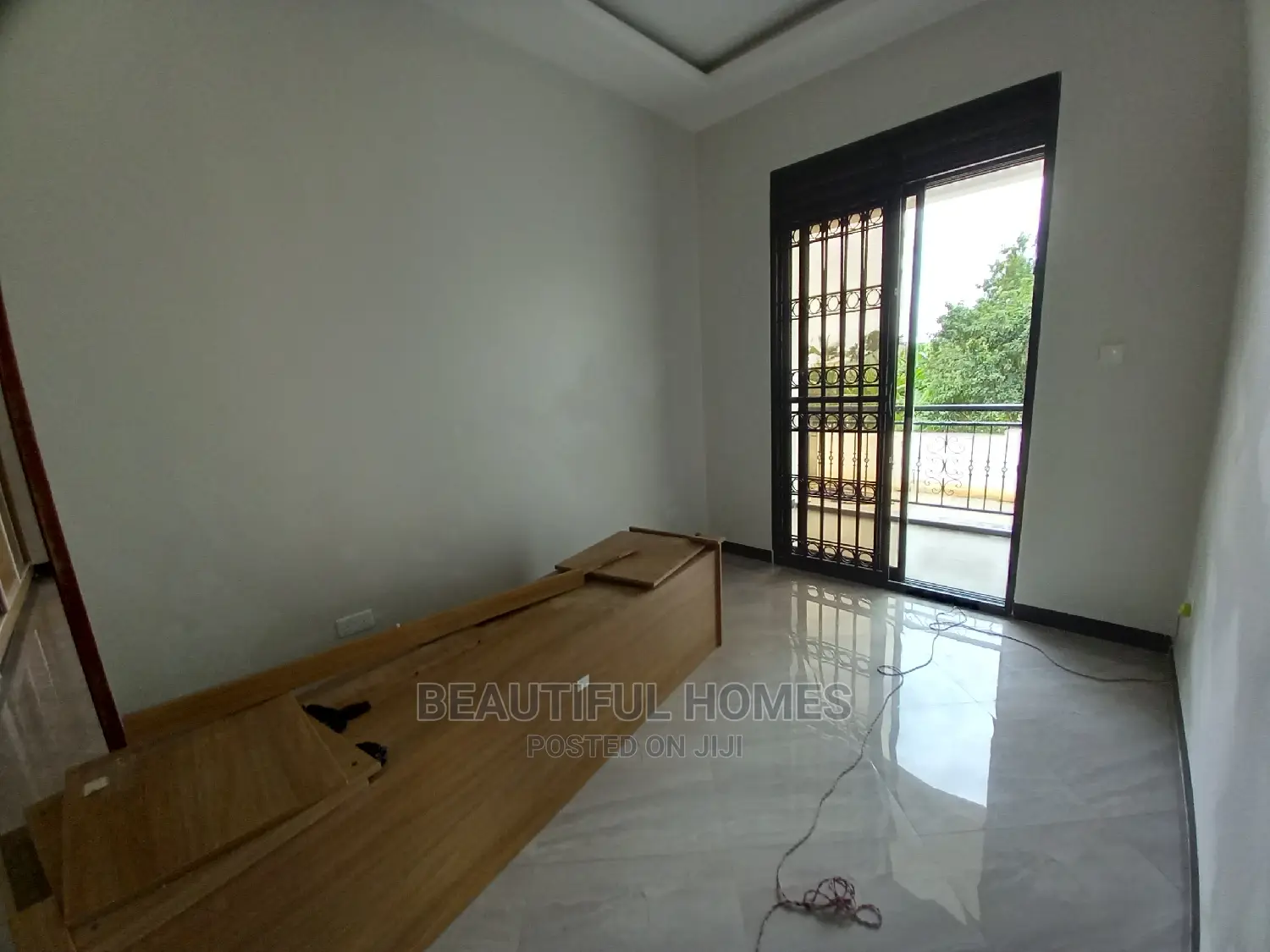 Furnished 6bdrm Mansion in Muyenga, Makindye for Sale