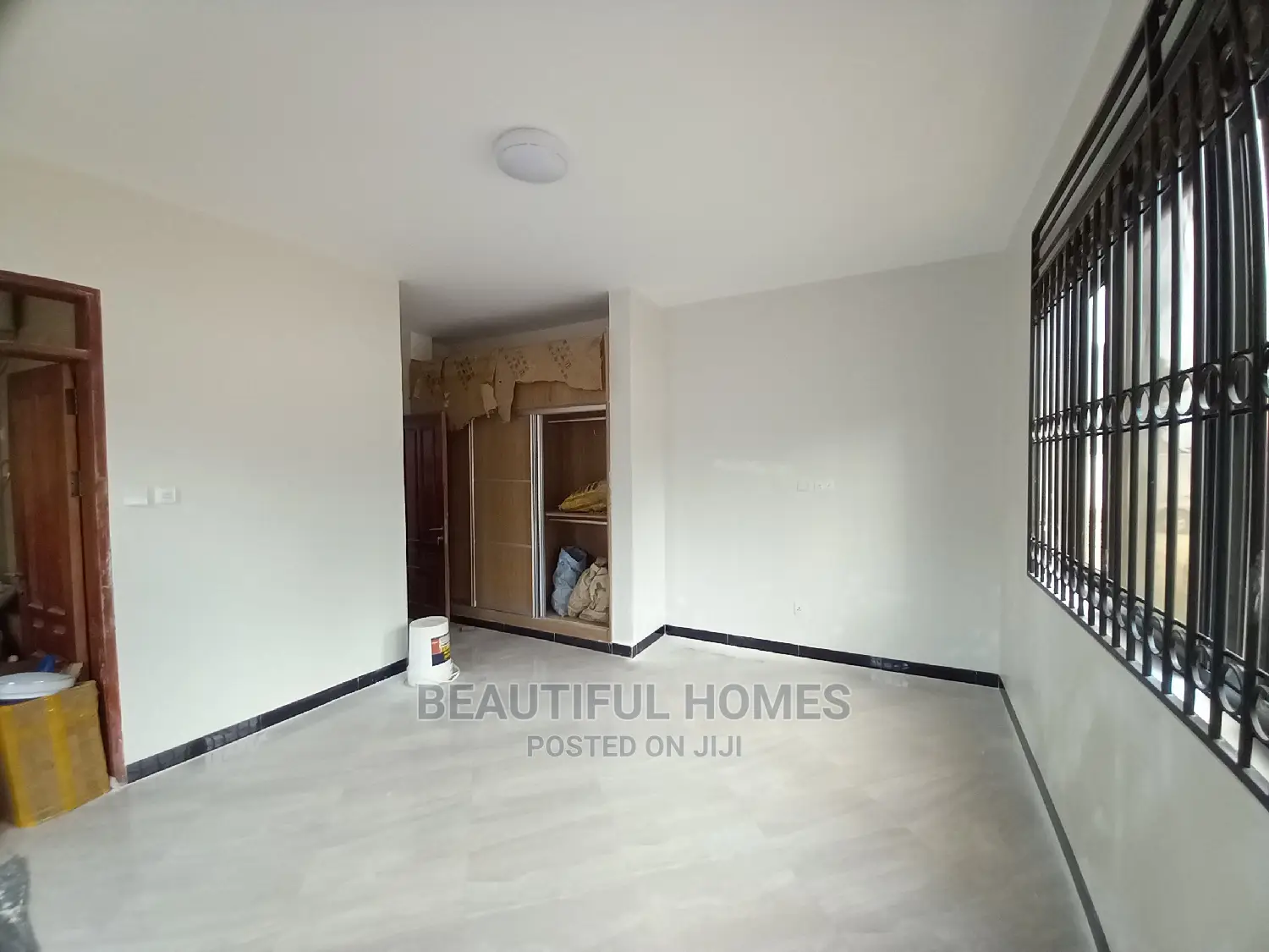 Furnished 6bdrm Mansion in Muyenga, Makindye for Sale