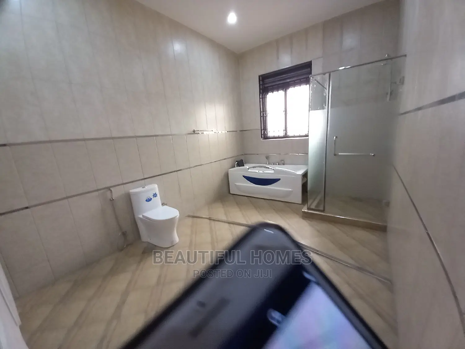 Furnished 6bdrm Mansion in Muyenga, Makindye for Sale