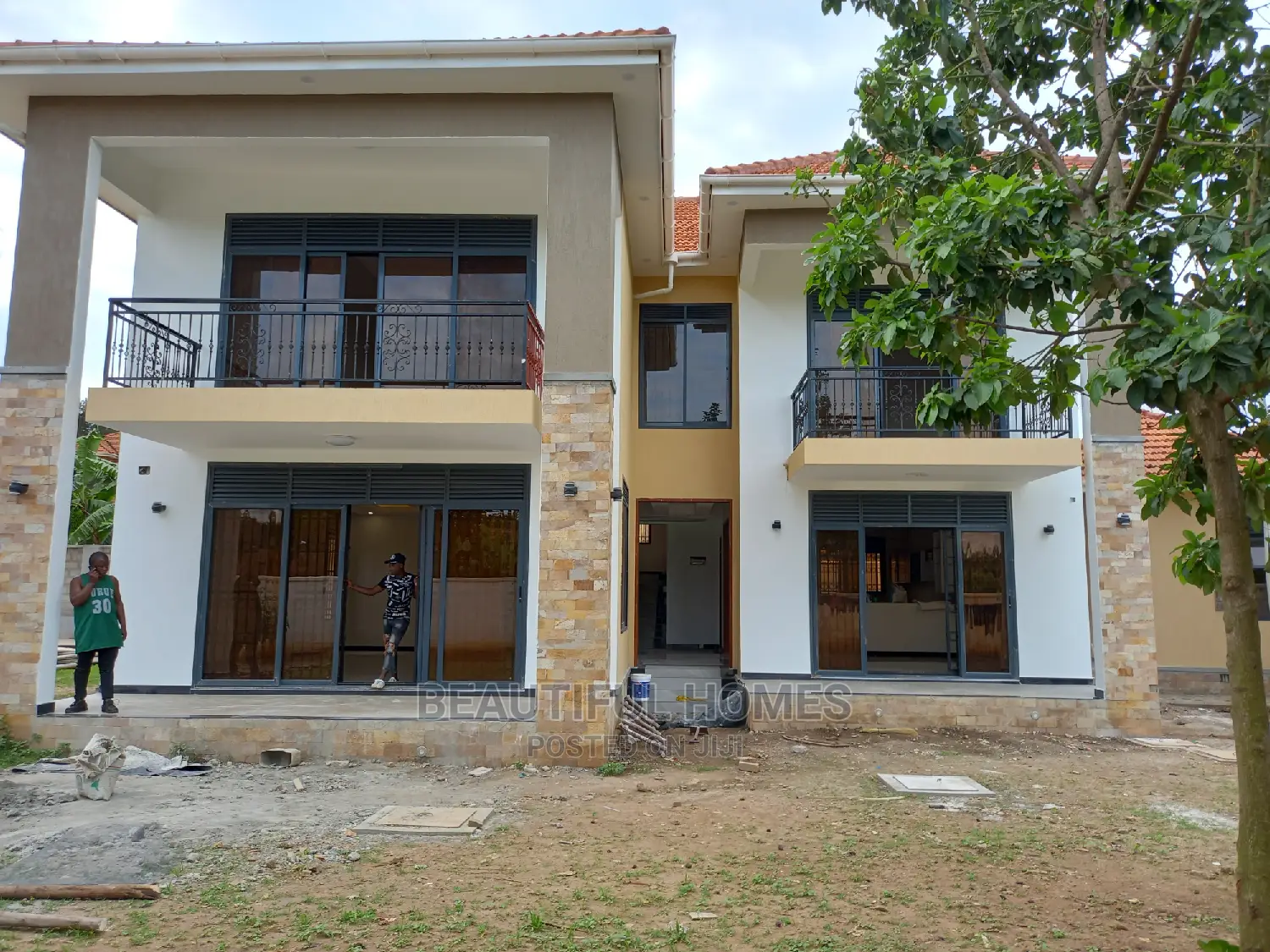 Furnished 6bdrm Mansion in Muyenga, Makindye for Sale