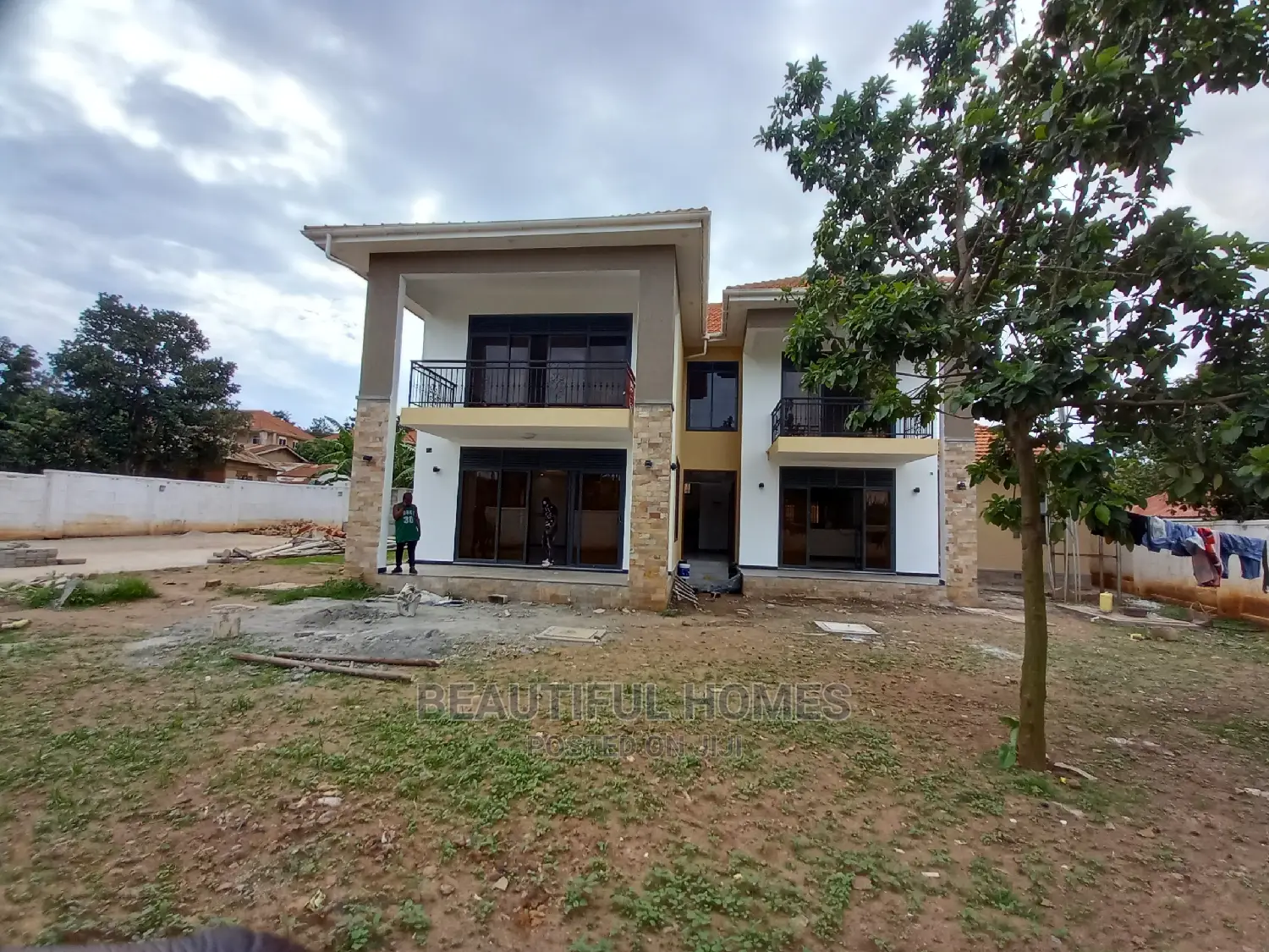Furnished 6bdrm Mansion in Muyenga, Makindye for Sale