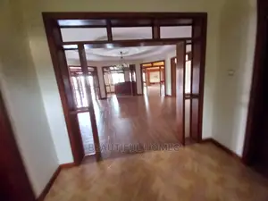 Furnished 6bdrm Mansion in Muyenga, Makindye for Sale