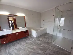 Furnished 7bdrm Mansion in Muyenga Rich Class, Makindye for Sale