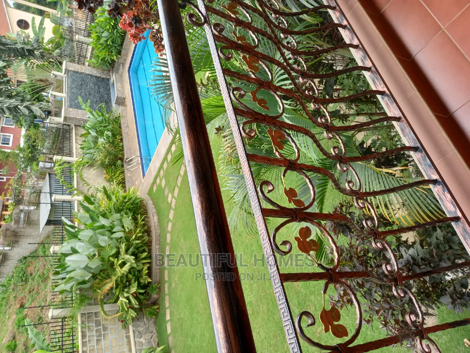 Furnished 7bdrm Mansion in Muyenga, Makindye for Sale