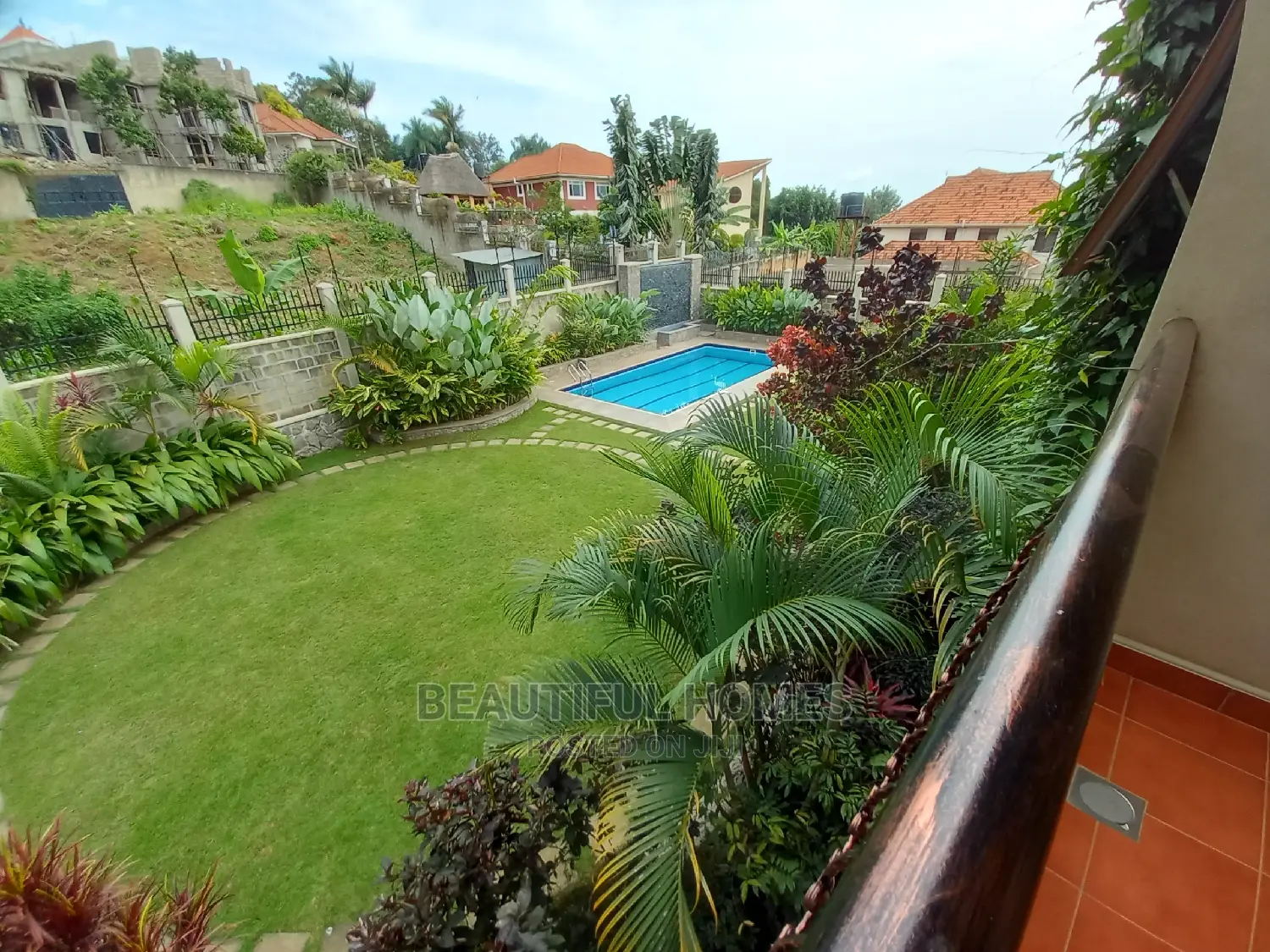 Furnished 7bdrm Mansion in Muyenga, Makindye for Sale