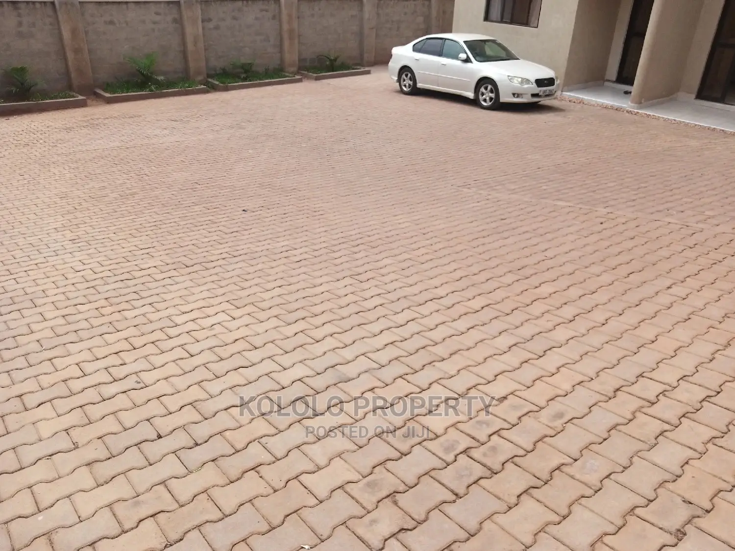 1bdrm Apartment in Mbuya, Central Division for Sale