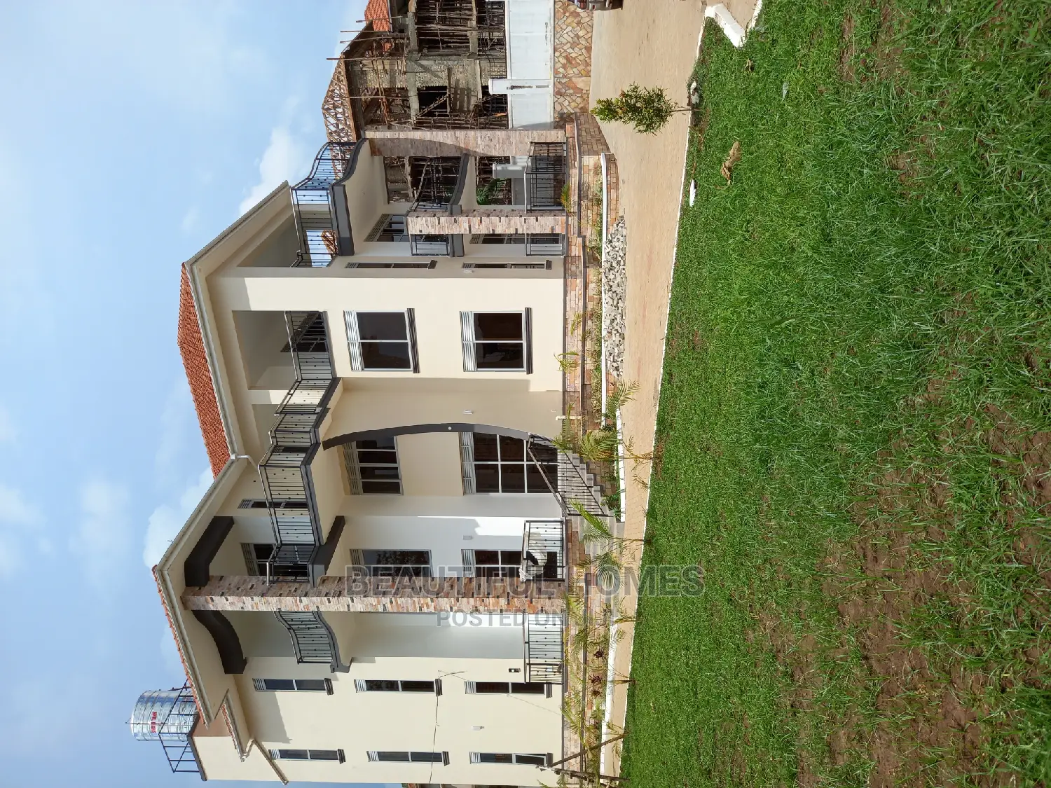 Furnished 6bdrm Mansion in Munyonyo Wealthy, Makindye for Sale
