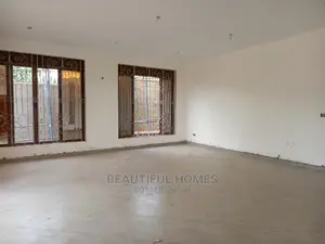 Furnished 6bdrm Mansion in Munyonyo, Makindye for Sale