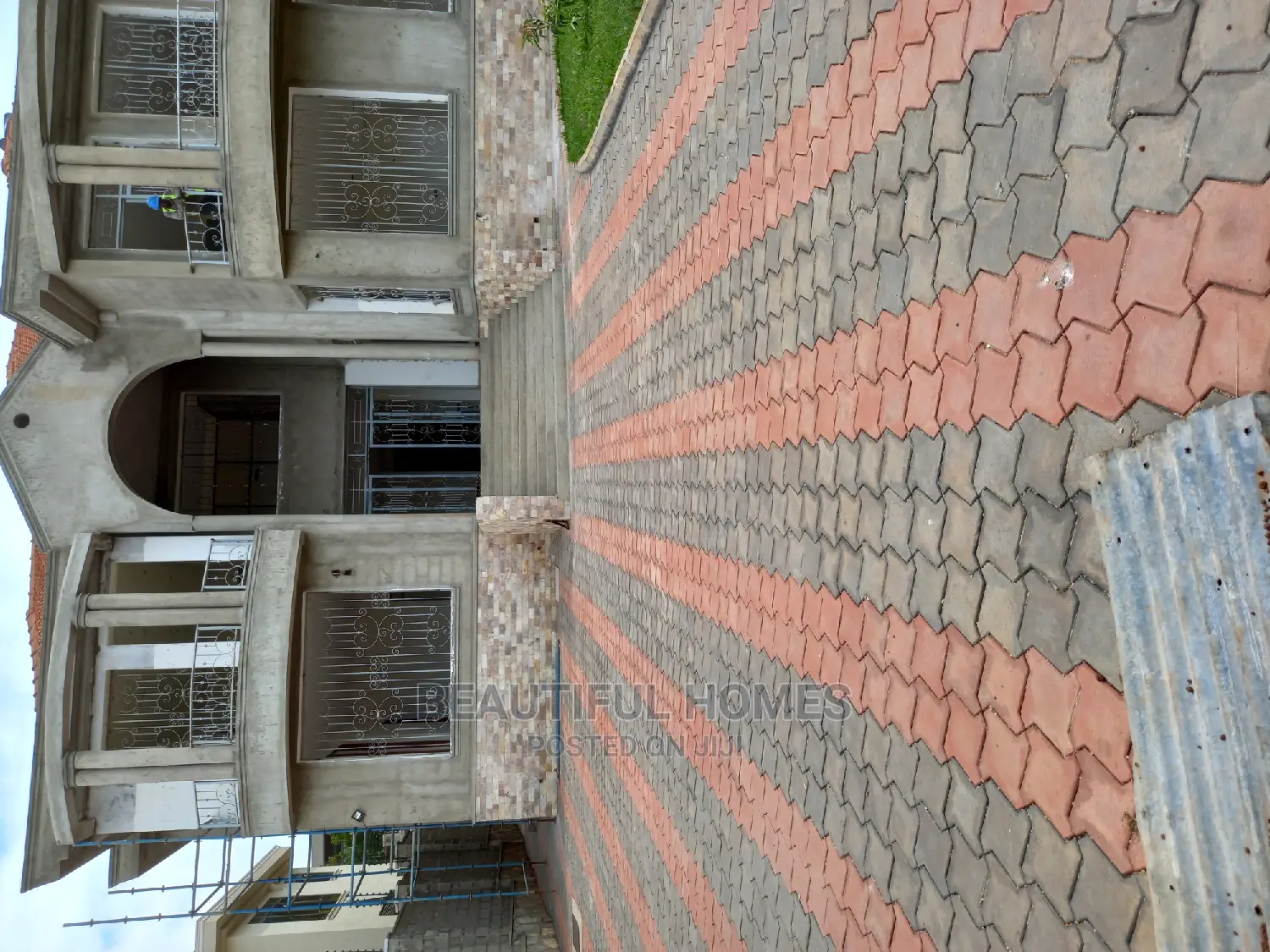 Furnished 6bdrm Mansion in Munyonyo, Makindye for Sale