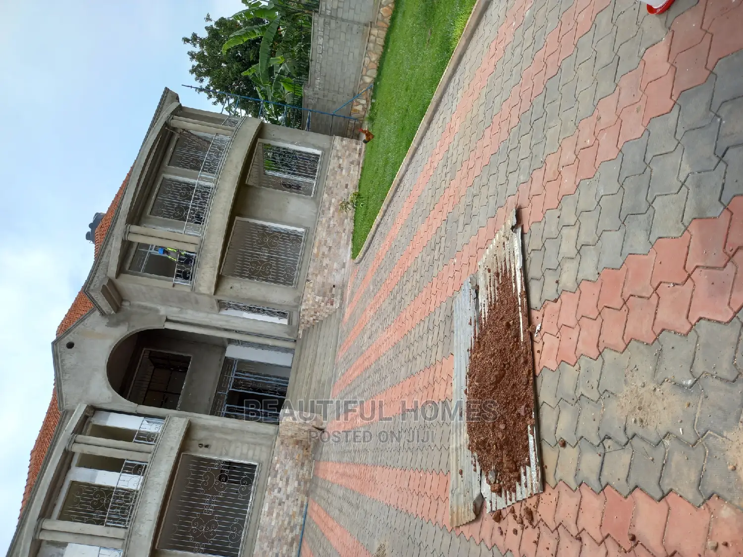 Furnished 6bdrm House in Munyonyo, Makindye for Sale