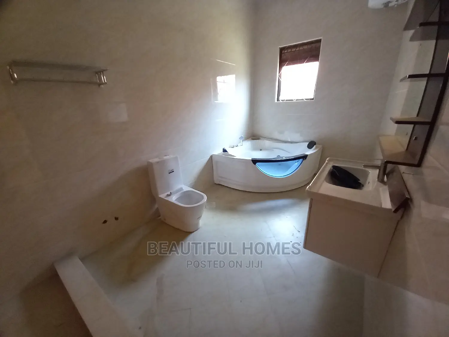 Furnished 6bdrm House in Munyonyo, Makindye for Sale
