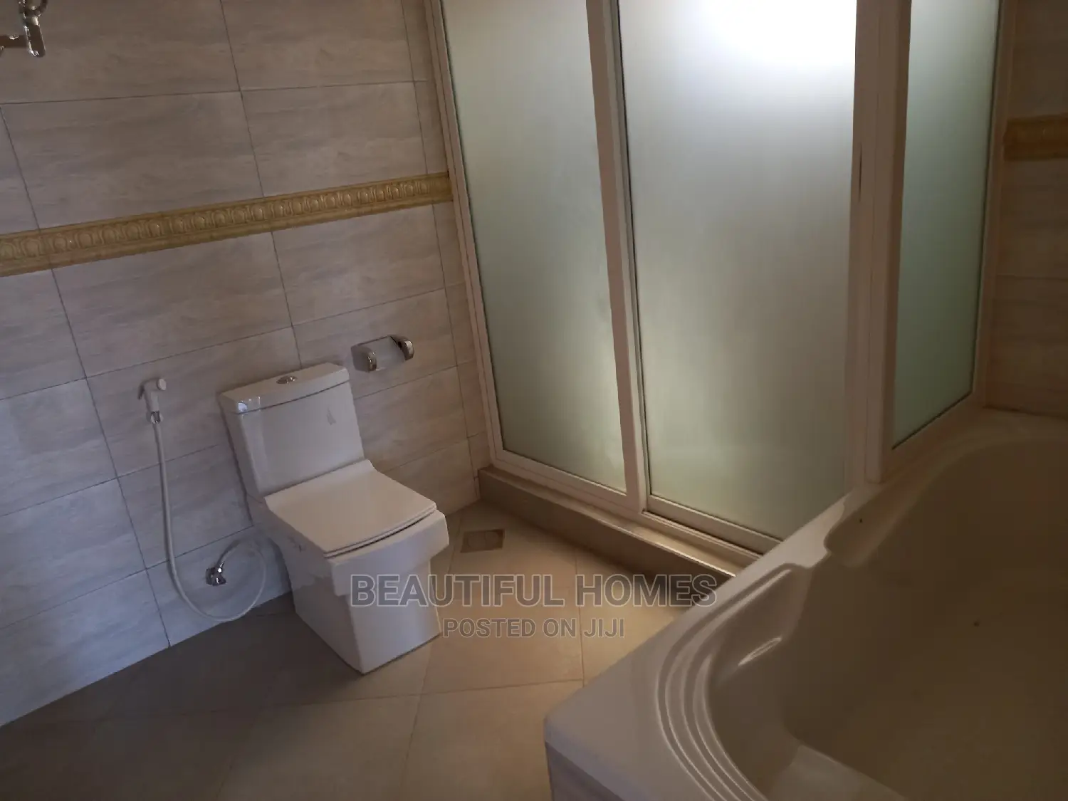 Furnished 4bdrm Mansion in Kira for Sale