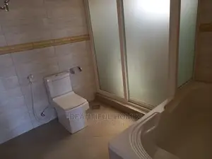 Furnished 4bdrm Mansion in Kira for Sale