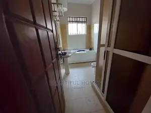 Furnished 4bdrm Mansion in Kira for Sale