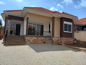 Furnished 4bdrm House in All Tarmack, Kira for Sale
