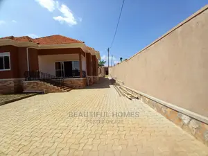 Furnished 4bdrm House in All Tarmack, Kira for Sale