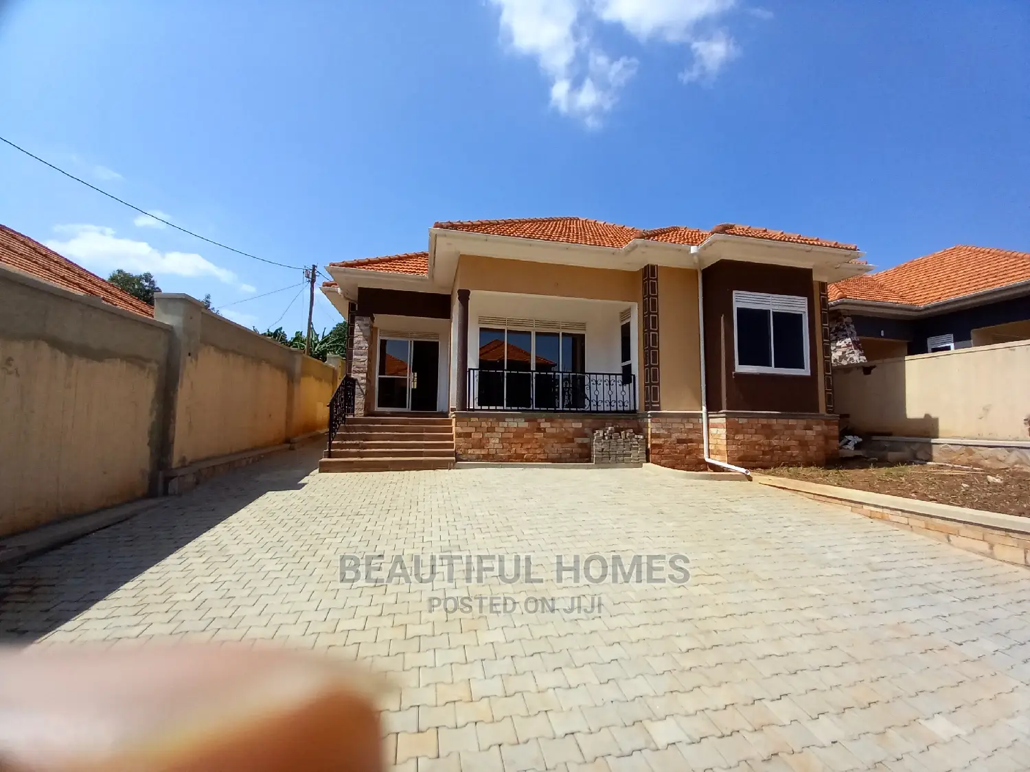 Furnished 4bdrm Bungalow in All Tarmacked, Kira for Sale