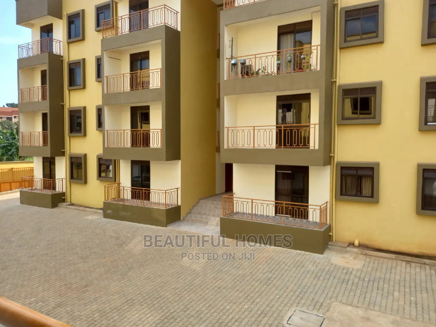 Furnished 3bdrm Condo in Kisaasi, Central Division for Sale
