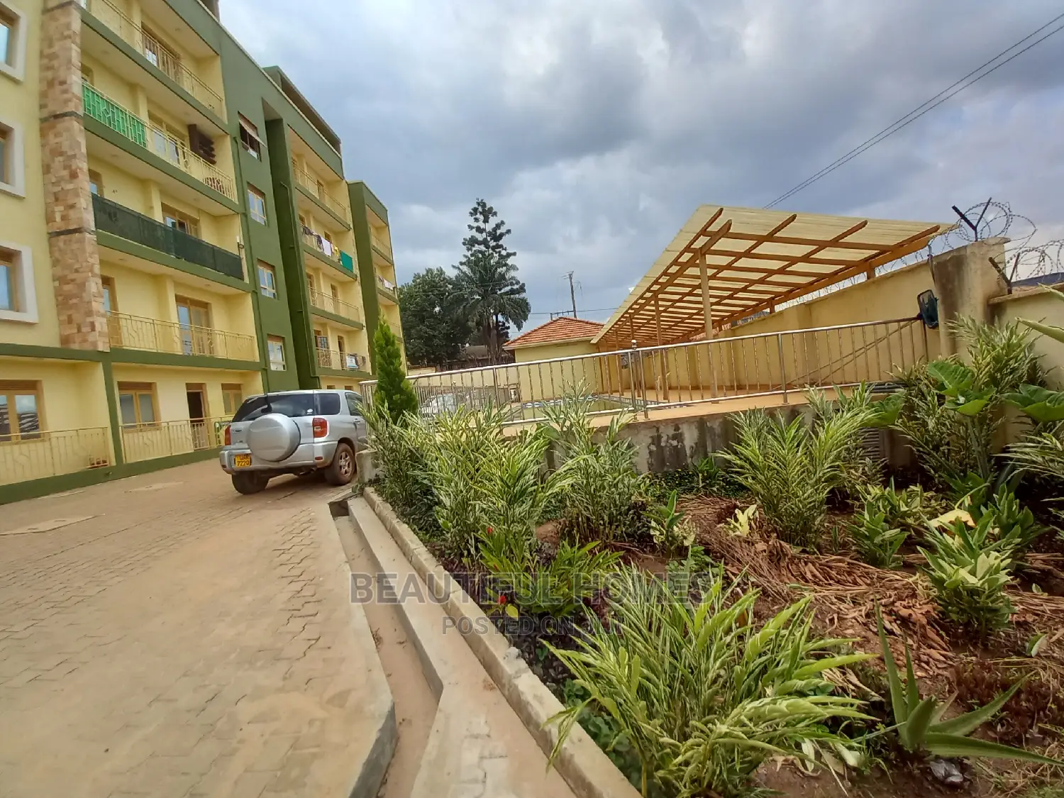 Furnished 2bdrm Condo in Bukoto, Central Division for Sale