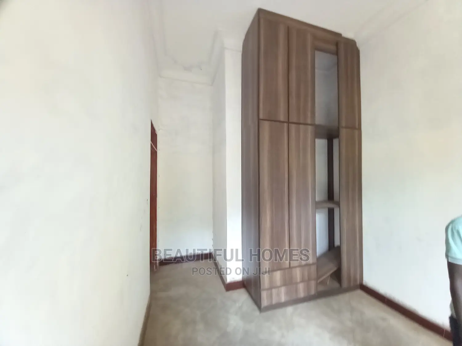 Furnished 4bdrm House in Kira for Sale