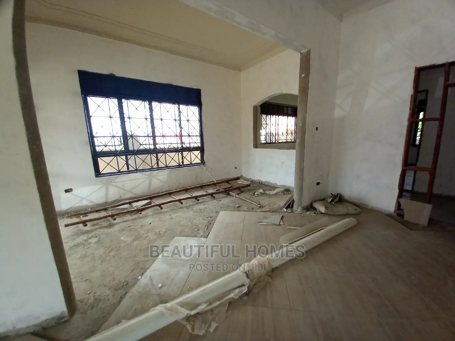 Furnished 4bdrm Bungalow in Kira for Sale