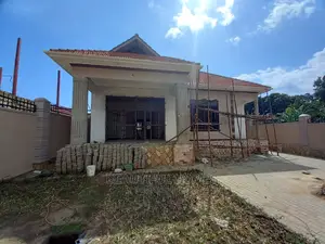 Furnished 4bdrm House in Kira for Sale
