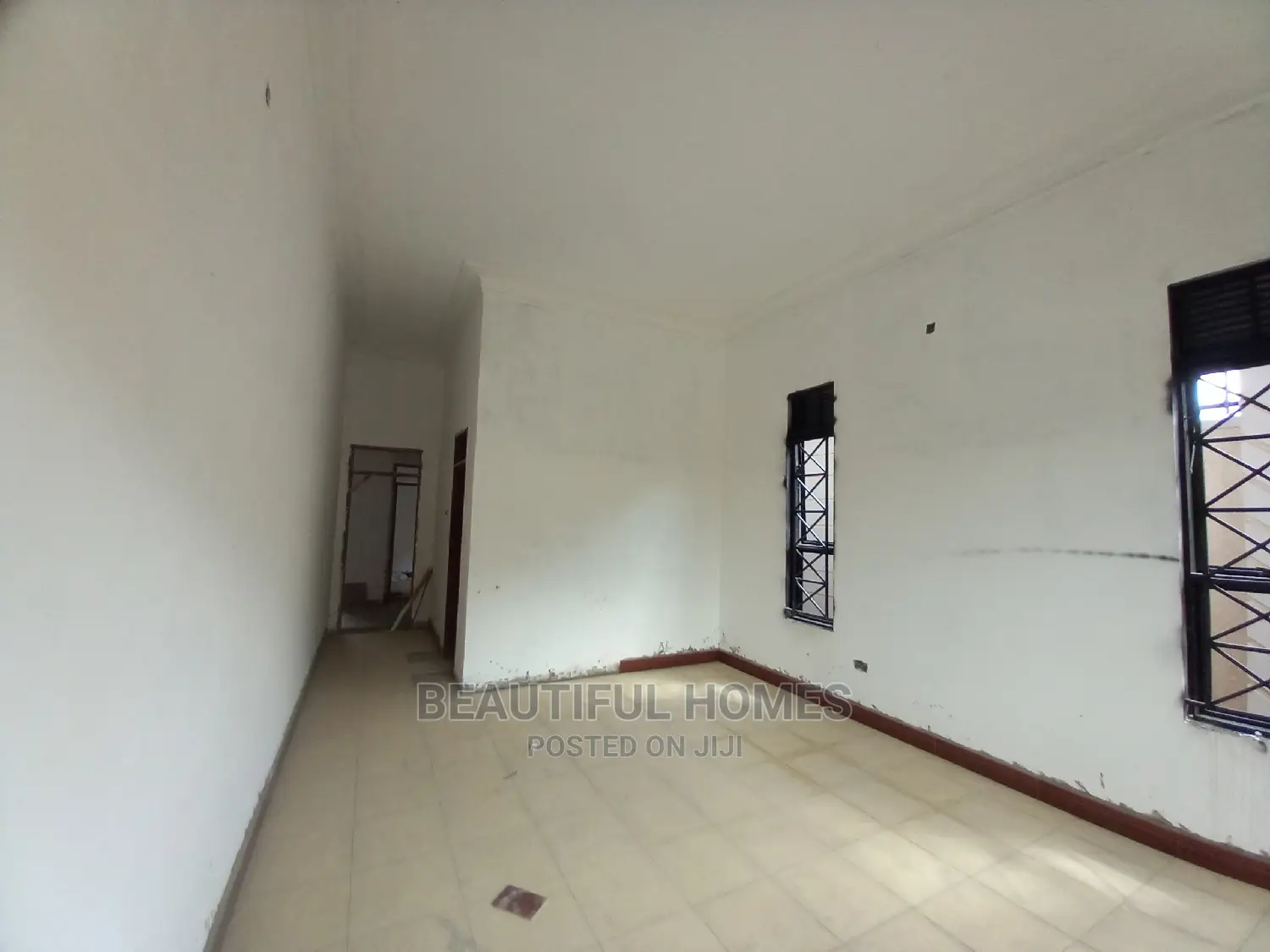 Furnished 4bdrm House in Kira Organised for Sale