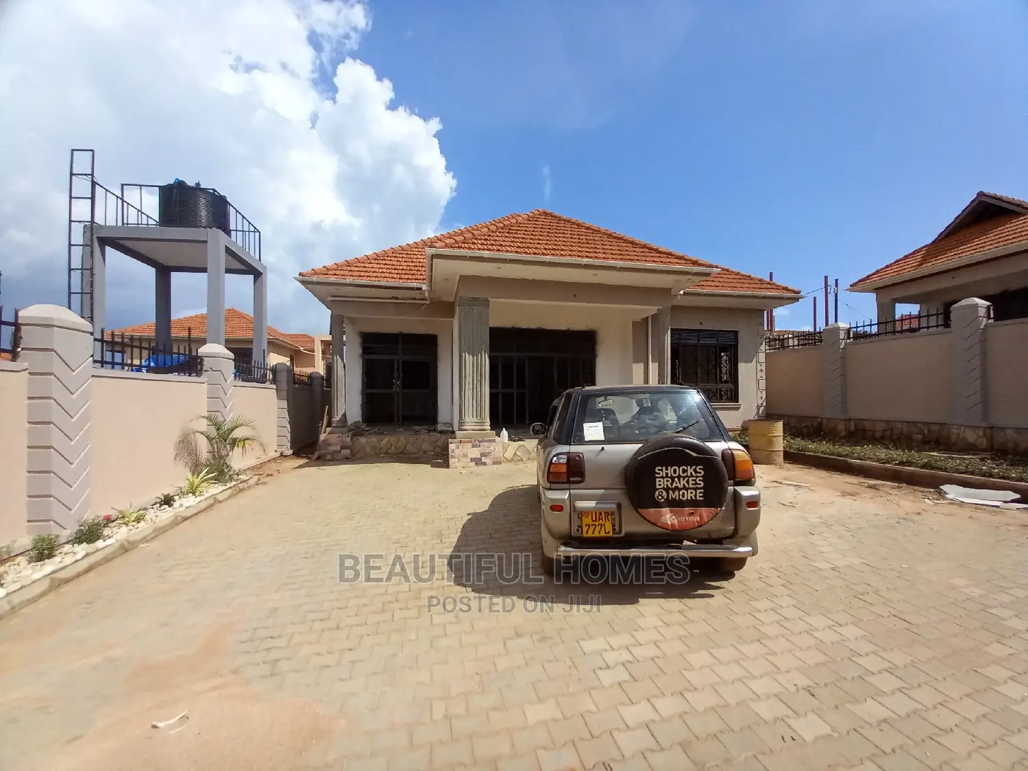 Furnished 4bdrm Bungalow in Kira for Sale