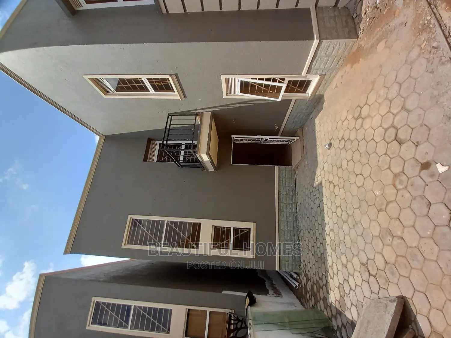 Furnished 4bdrm Duplex in All Tarmack, Kira for Sale