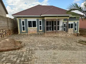 Furnished 3bdrm House in Kira for Sale