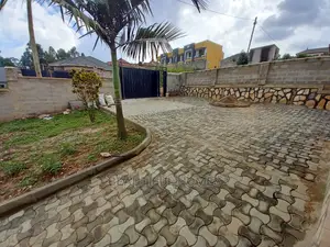 Furnished 3bdrm House in Kira for Sale