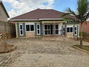 Furnished 3bdrm House in Kira for Sale