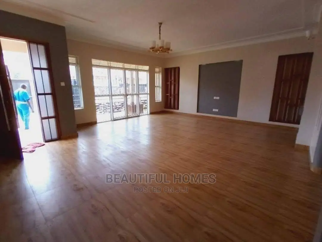 Furnished 4bdrm House in All Tarmack, Kira for Sale