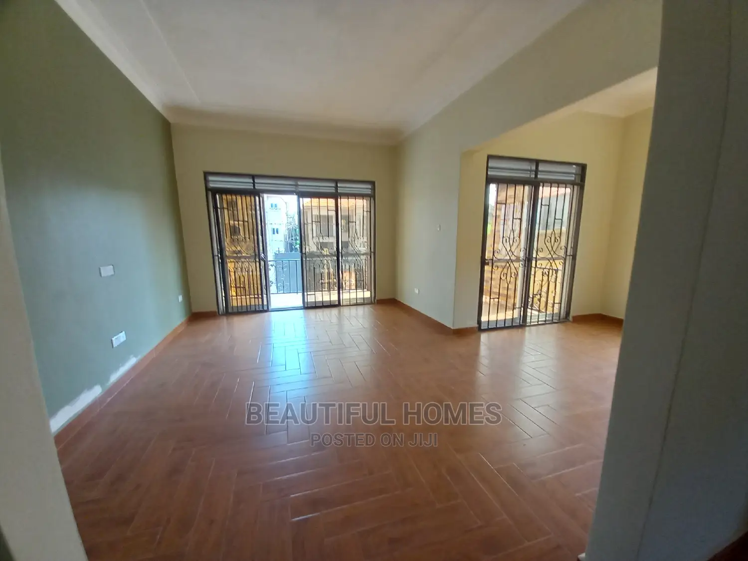 Furnished 4bdrm House in Corporate Estate, Kira for Sale