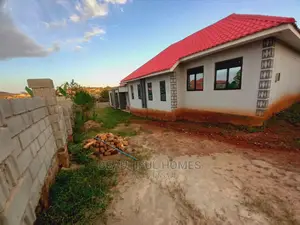 4bdrm House in Kira for Sale