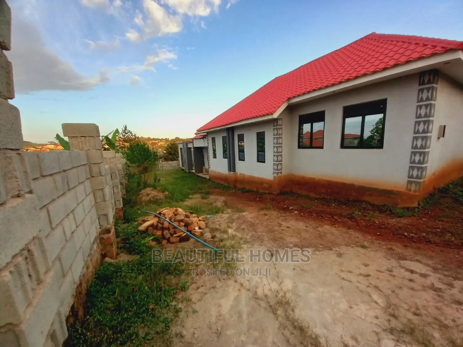 4bdrm House in Kira for Sale