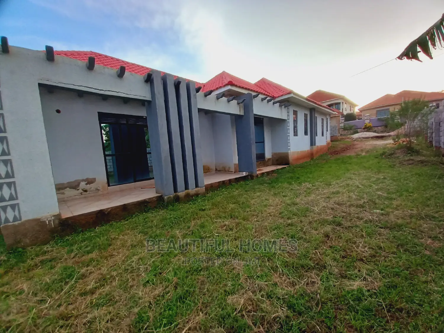 Furnished 4bdrm House in Kira for Sale