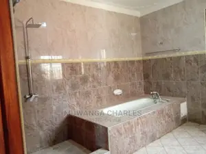5bdrm Duplex in Fs Properties Ltd, Central Division for Rent