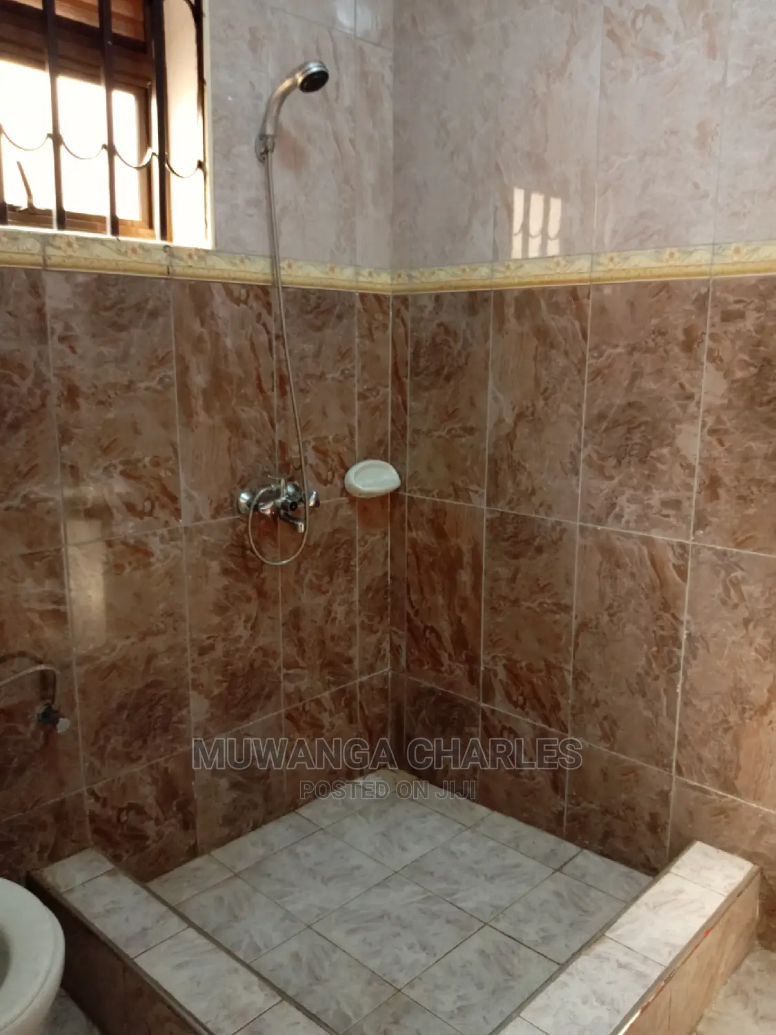 5bdrm Duplex in Fs Properties Ltd, Central Division for Rent