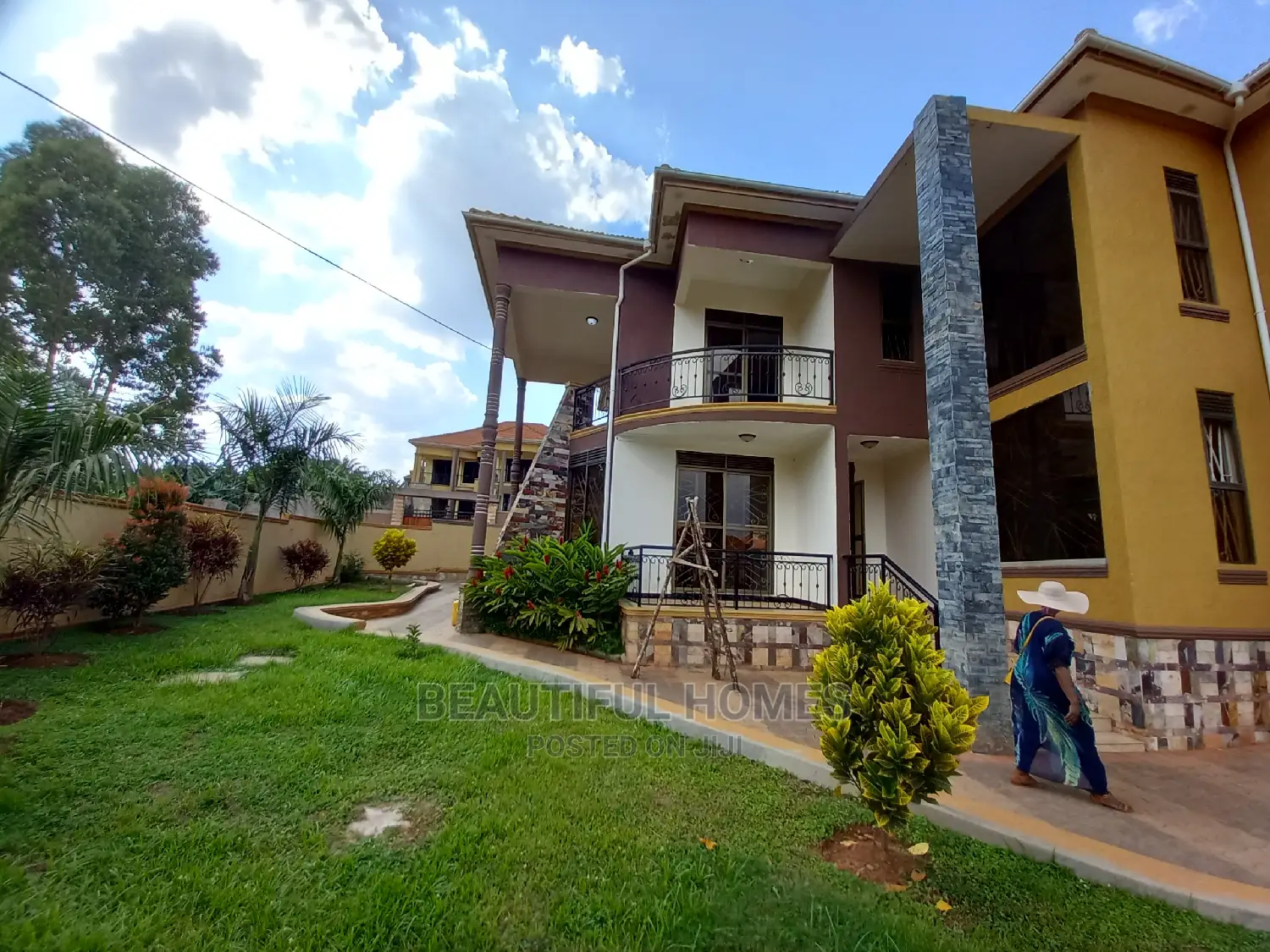 Furnished 7bdrm Mansion in Posh Neighborhood, Nakawa for Sale
