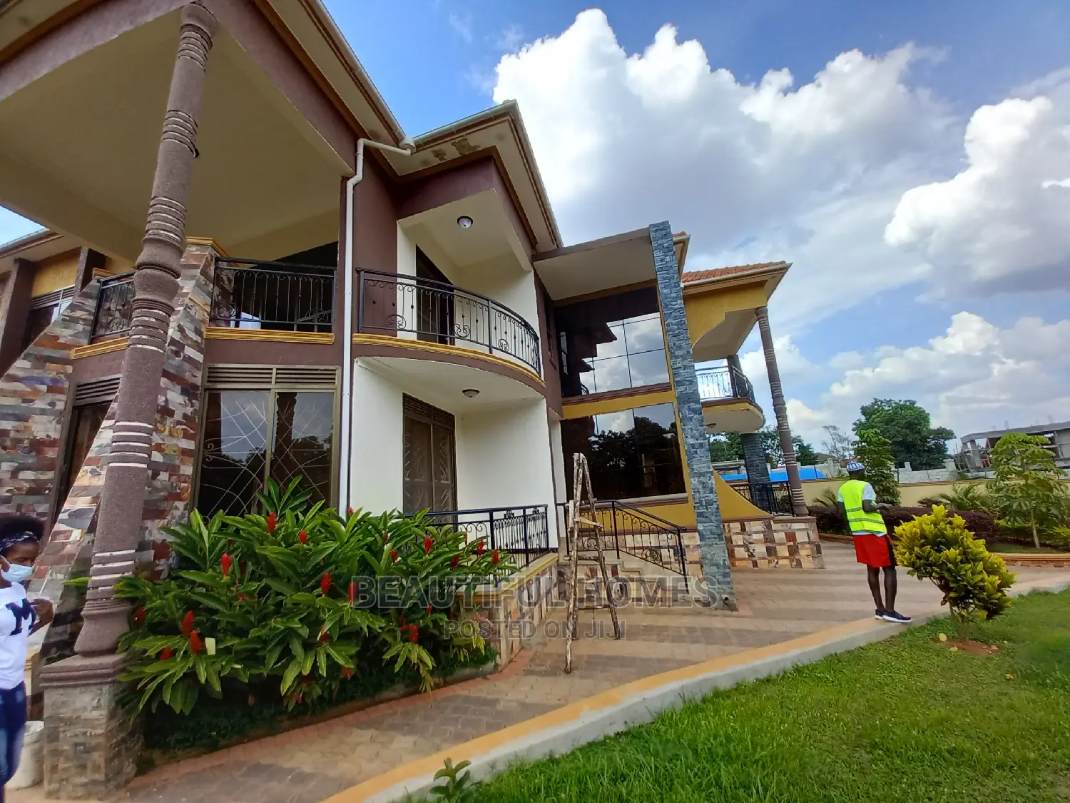 Furnished 7bdrm Mansion in Posh Neighborhood, Nakawa for Sale