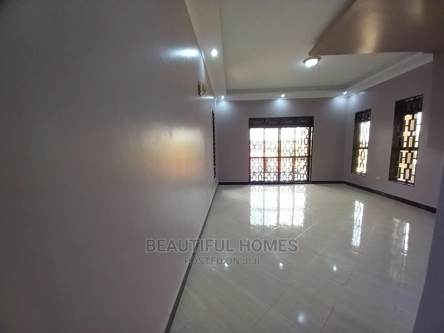 Furnished 7bdrm Mansion in Najjera, Central Division for Sale
