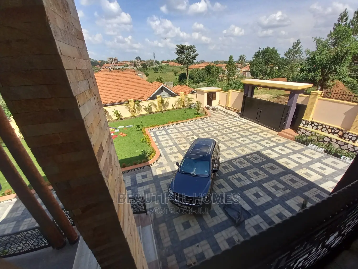 Furnished 7bdrm Mansion in Najjera, Central Division for Sale