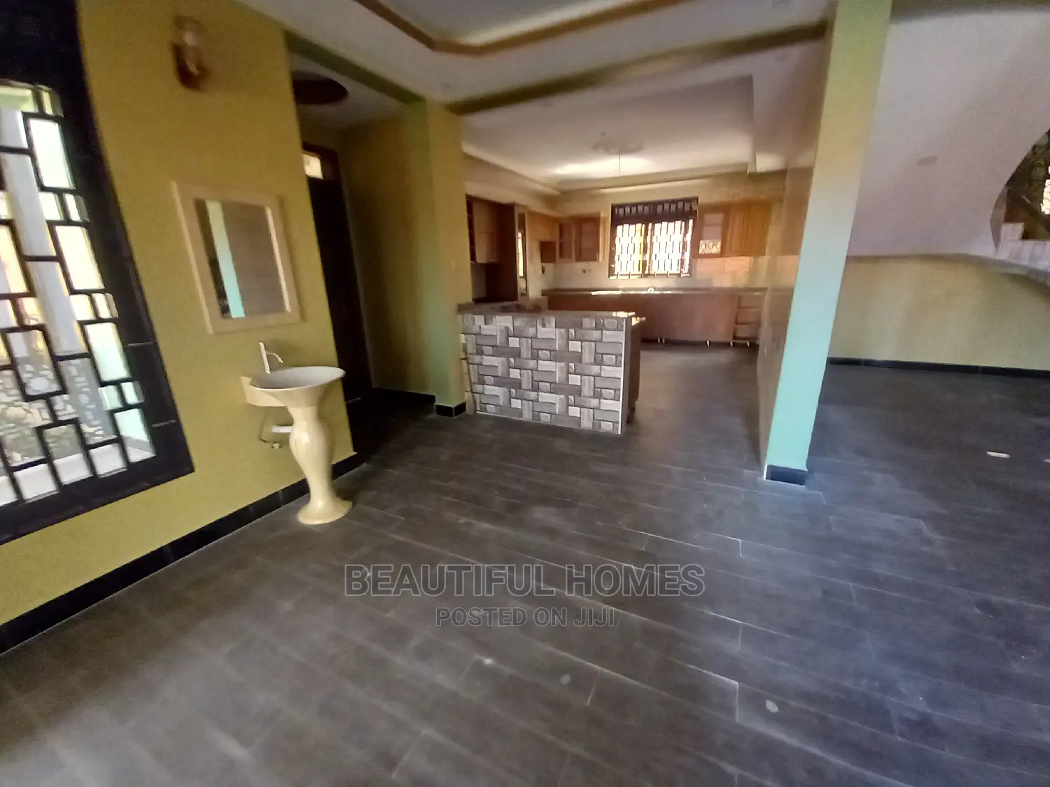 Furnished 7bdrm House in Najjera, Nakawa for Sale