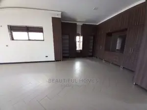 Furnished 6bdrm Mansion in Kira for Sale