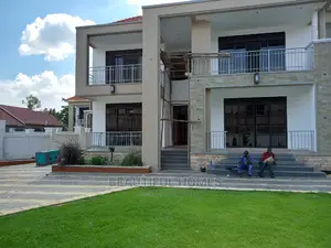 Furnished 6bdrm Mansion in Kira for Sale