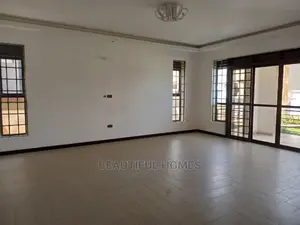 Furnished 6bdrm Duplex in Kira Rich, Central Division for Sale